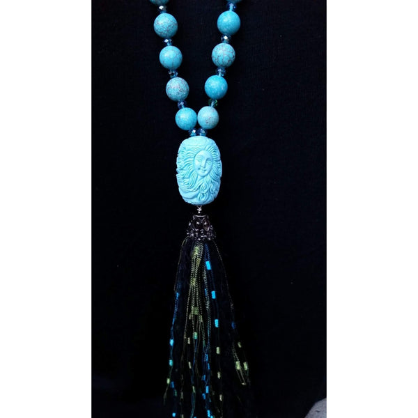 Essential oil diffuser necklace - blue Magnesite - mala - tassel