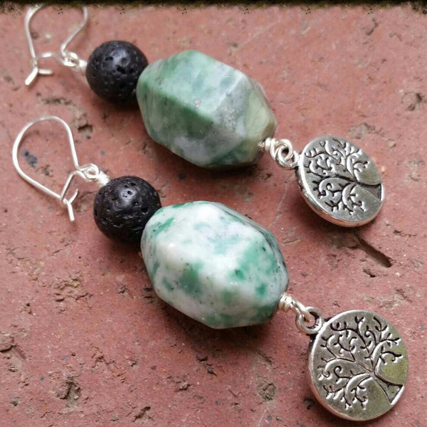Essential oil diffuser earrings - green Ching Hai Jade - Tree of Life