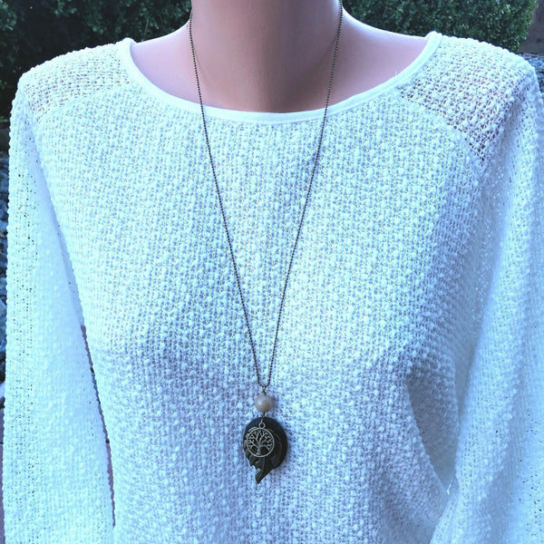 Essential oil diffuser necklace - yellow Calcite - leaf - tree of life