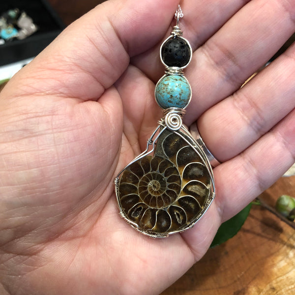 Essential oil diffuser necklace - Ammonite