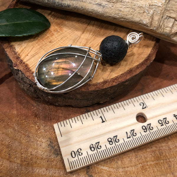 Essential oil diffuser necklace - Labradorite