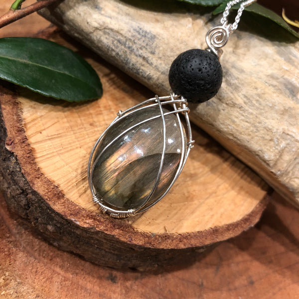 Essential oil diffuser necklace - Labradorite