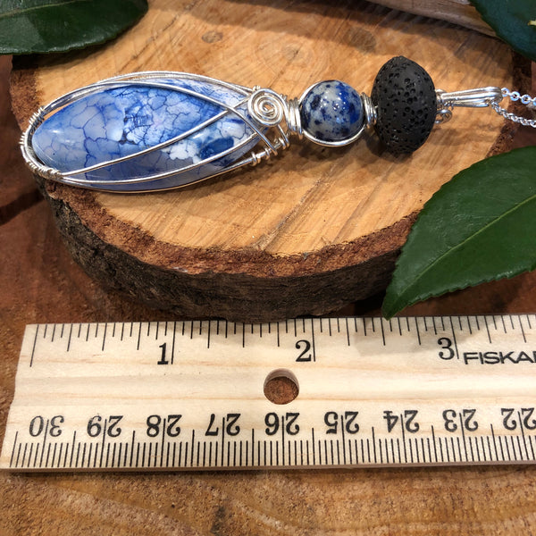 Essential oil diffuser necklace -agate / sodalite