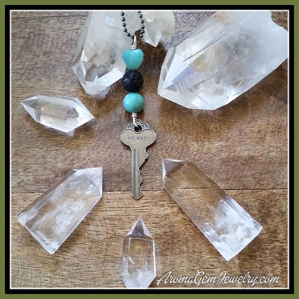 Essential oil diffuser necklace - antiqued skeleton key 6901