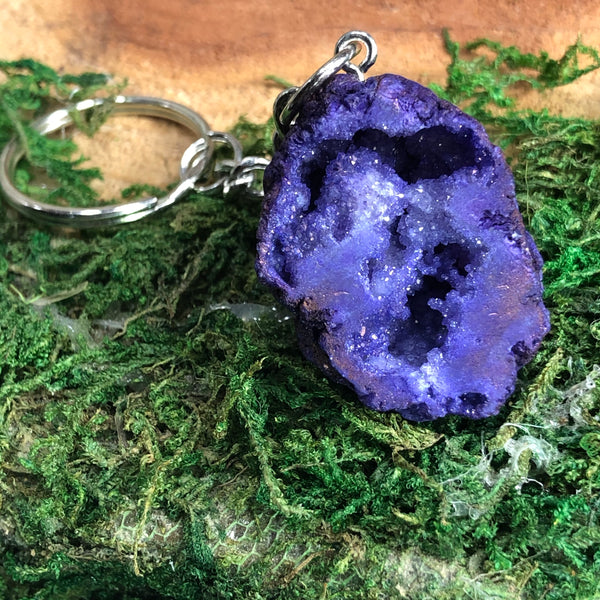 Druzy geode keychain (dyed)