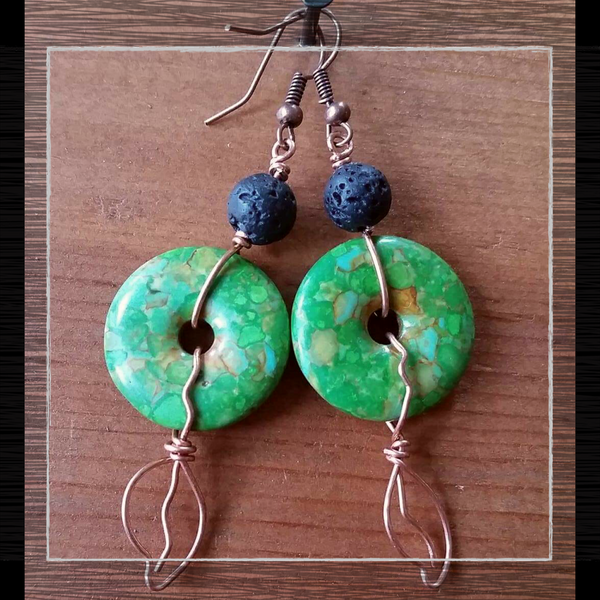 Essential oil diffuser earrings - copper leaf green stone