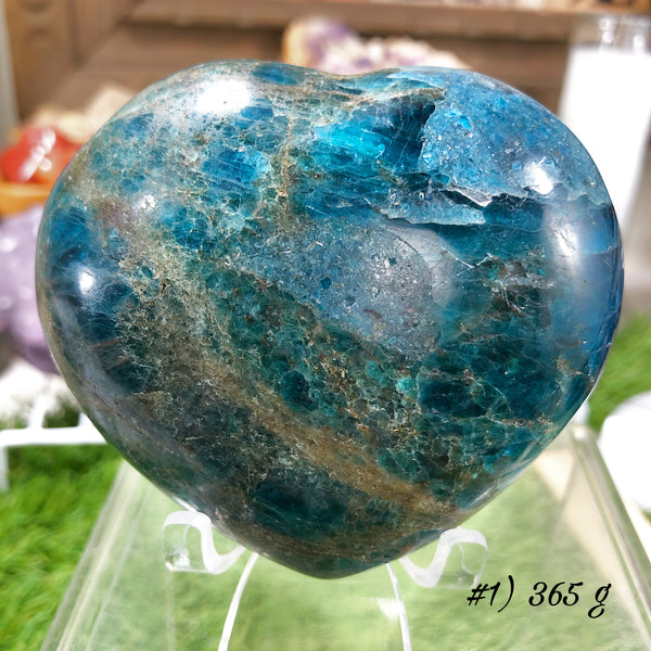 Large Apatite Hearts