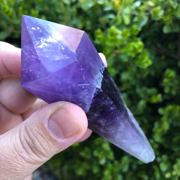 Amethyst Wand (Protection, Intuition, Sobriety, Calm)