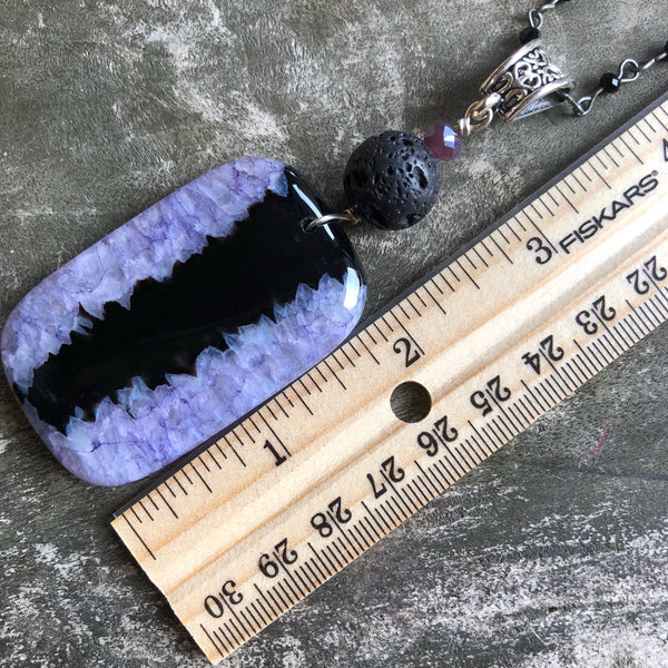Essential oil diffuser necklace - purple/black agate heart
