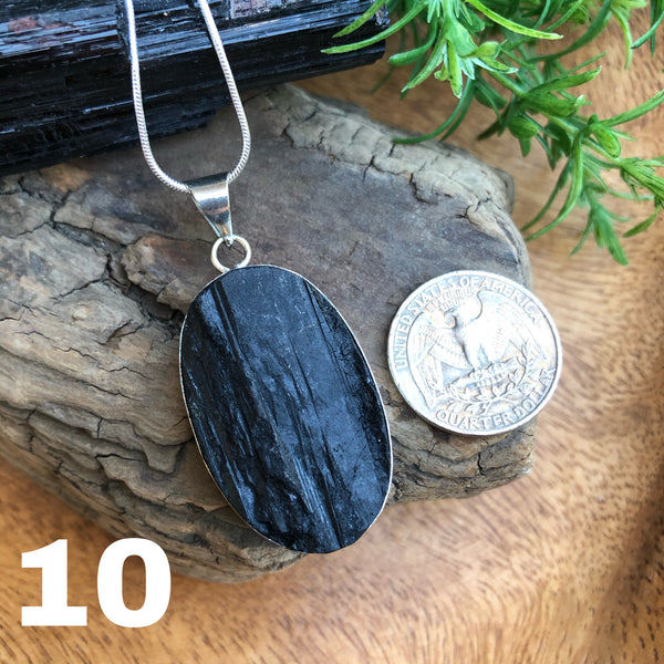 Black Tourmaline pendant necklace (Protection)