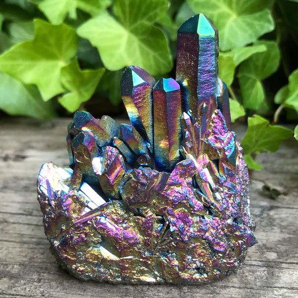 Titanium aura rainbow Quartz (3 inch)