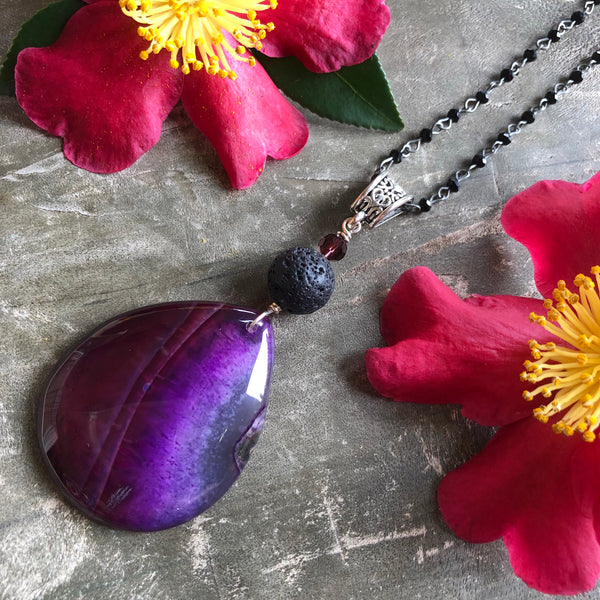 Essential oil diffuser necklace - deep purple agate