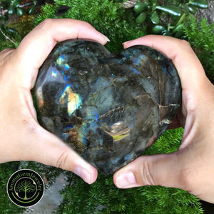 Huge Labradorite Heart (Protection, higher consciousness, transformation)